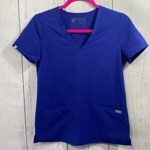 Figs Womens Casma Scrub Three Pockets Short Sleeve Scrub Top